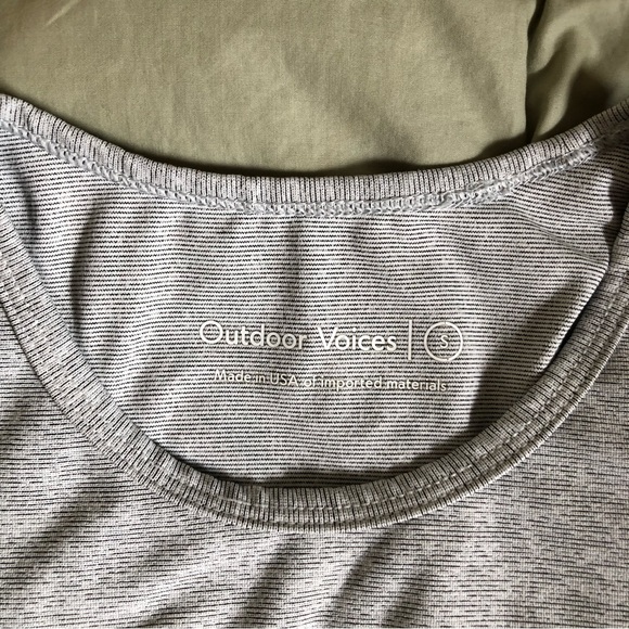 Outdoor Voices Athena Crop Top | Grey - Picture 5 of 6